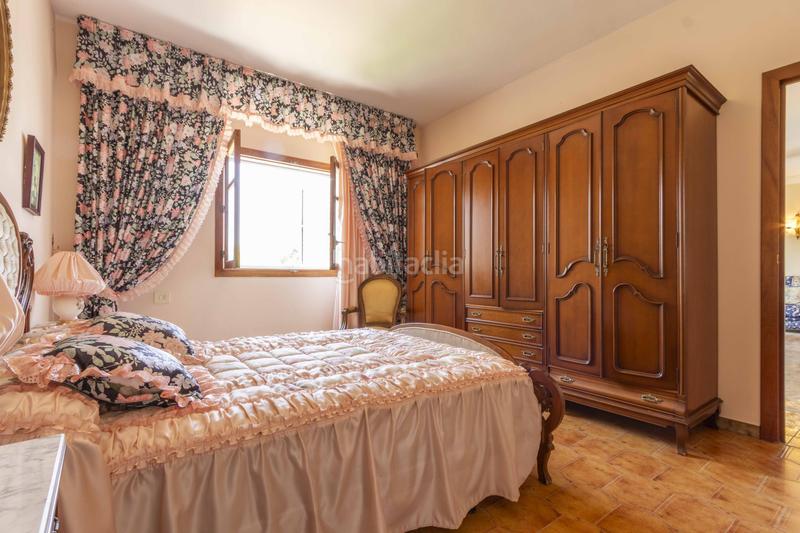 Foto a0572b30-07f8-4b84-8ae9-553fec5fa9b5. Casa chalet con piscina, pista de frontón y dos viviendas independientes o en Sagunt