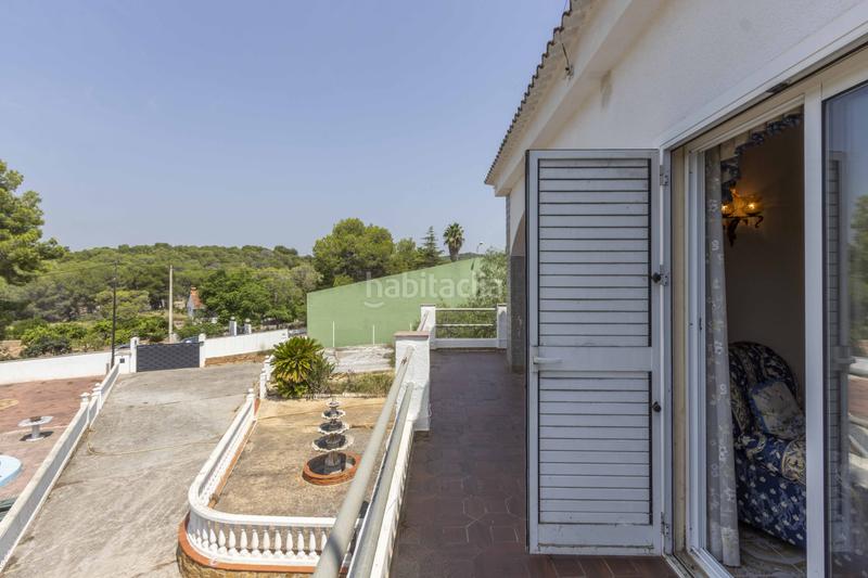 Foto c32f8ac4-8feb-4a82-9688-9227480da198. Casa chalet con piscina, pista de frontón y dos viviendas independientes o en Sagunt