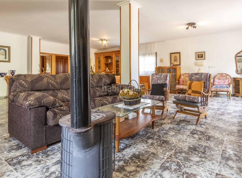 Foto dece76f0-5634-4e57-9ba5-d7f15274bcb9. Casa chalet con piscina, pista de frontón y dos viviendas independientes o en Sagunt