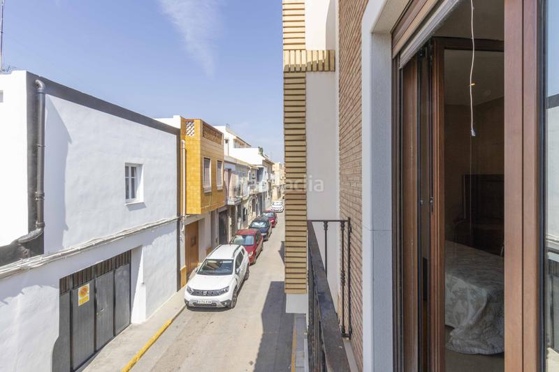 Foto 0f97f63b-dcd6-4556-82e3-d8a14f351400. Casa chalet adosado en venta l horta nord, valència en Rafelbunyol