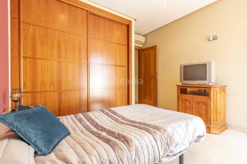 Foto 432c9317-1dee-4bdc-9948-ab334e6794cb. Casa chalet adosado en venta l horta nord, valència en Rafelbunyol