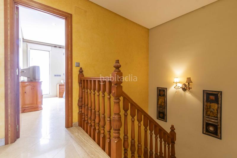 Foto a3d3183e-c7e3-4daf-8c70-b7cba7bfaa76. Casa chalet adosado en venta l horta nord, valència en Rafelbunyol