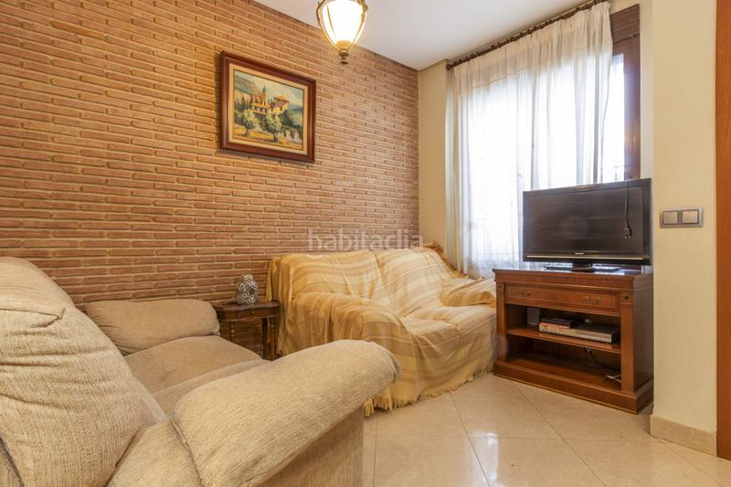 Foto d2d1c5fe-89ce-415b-bb71-980816c24d4a. Casa chalet adosado en venta l horta nord, valència en Rafelbunyol