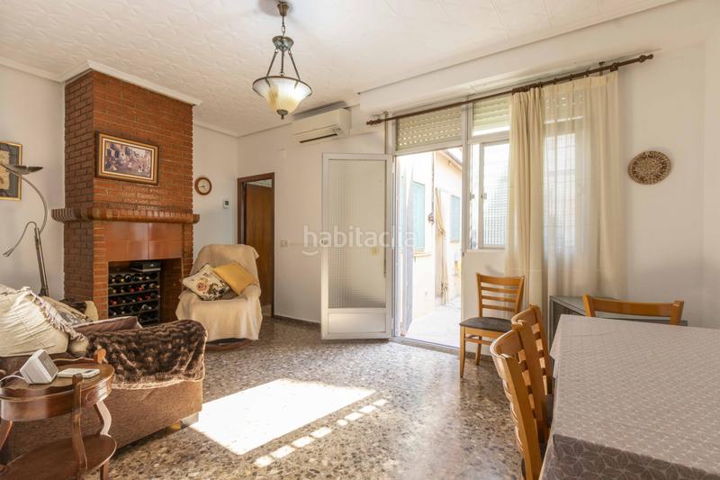 Foto 279a6f11-df9c-4237-866f-a01cc709c0d5. Casa adosada  con terraza en el centro lista para entrar a vivir en Moncada