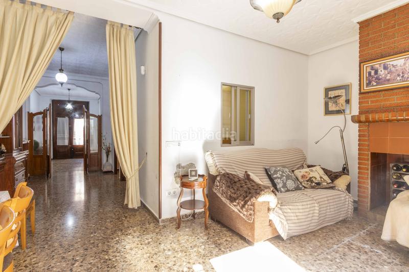 Foto 60d55f0c-9b16-474d-95ce-76af2ad7ca11. Casa adosada  con terraza en el centro lista para entrar a vivir en Moncada