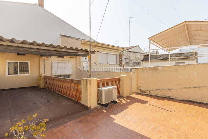 Foto 751313a9-5fc2-4acd-84a0-3747e601d3f4. Casa adosada  con terraza en el centro lista para entrar a vivir en Moncada