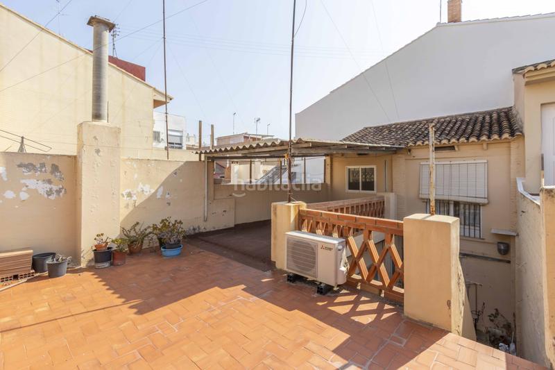 Foto a34c0bf5-a8a7-4c17-a11b-a3e6bb57d5e4. Casa adosada  con terraza en el centro lista para entrar a vivir en Moncada