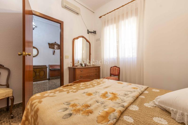 Foto b272d9b4-a3c5-4da0-b48f-8297d7b5ce04. Casa adosada  con terraza en el centro lista para entrar a vivir en Moncada