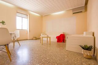 Lloguer Pis  Albalat dels sorells - calle escoles, de les. Piso de 148m2 con acceso a terraza de 147m2 !!