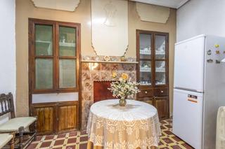 Casa a El Castellar i l'Oliverar. Tipica casa valenciana  castellaroliveral