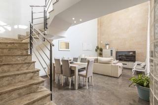 Maison jumelée à Faura. Casa de diseño del 2008 en en venta en faura.