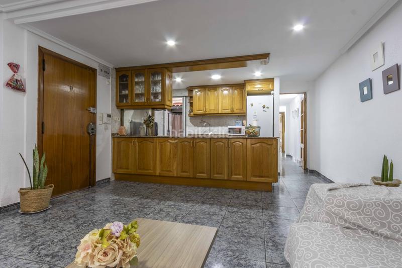 Foto 3c3f2f52-574a-4d89-be5b-ff1c49c9d91e. Pis amb calefacció a L´Illa Perduda Valencia