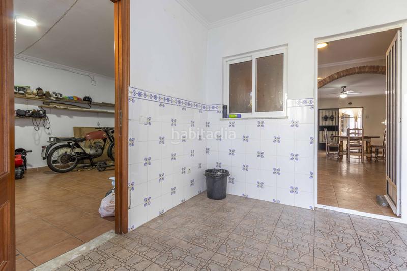 Foto e5aa8924-73ac-4d08-a520-ea4c8445133e. Casa adossada amb calefacció a Massamagrell