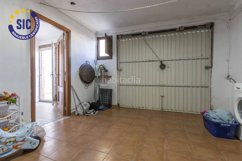 Foto 7d9c3c11-91f7-4b61-a1cb-a0356a451f5a. Casa adossada amb calefacció a Massamagrell