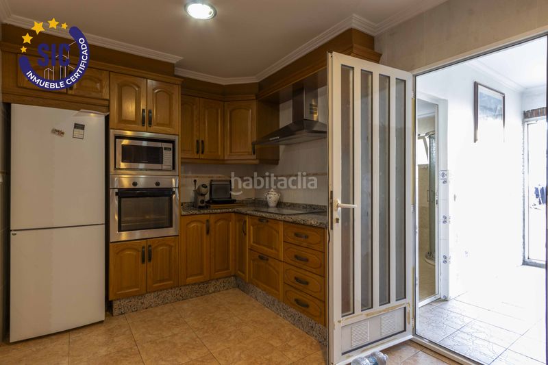 Foto ad295694-16e5-4db3-b718-32294f07185b. Casa adossada amb calefacció a Massamagrell