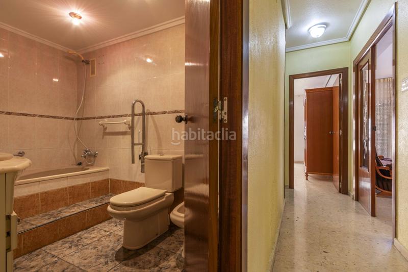 Foto 36f6f6bc-aed5-4233-b83b-1d54c6e0d7c7. Pis amb aparcament a Avenida de Abril-9 de Octubre Sagunt