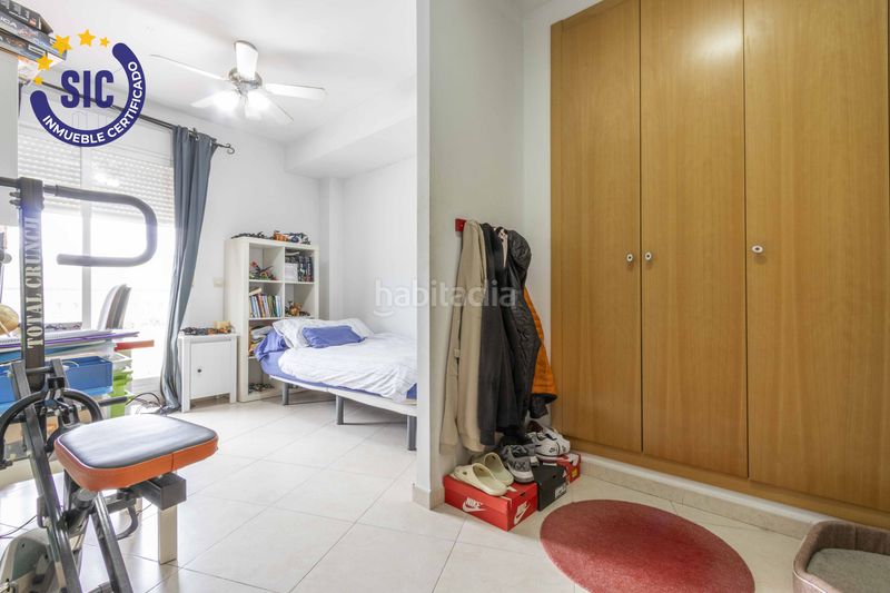 Foto b7a3972b-fec6-4154-9024-80c415249da0. Casa adossada amb calefacció aparcament piscina a Náquera
