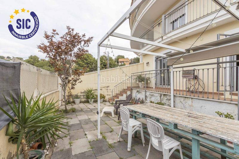 Foto c623c998-1eed-44b6-8dbf-54d0f9f816d3. Casa adossada amb calefacció aparcament piscina a Náquera