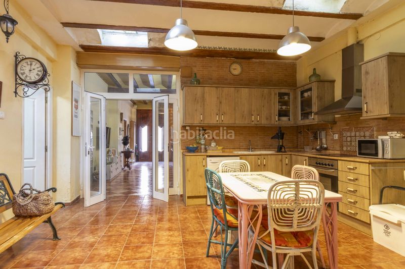 Foto 6b1bf236-b123-4dff-a65e-3c3c8735e56a. Casa amb calefacció a Meliana