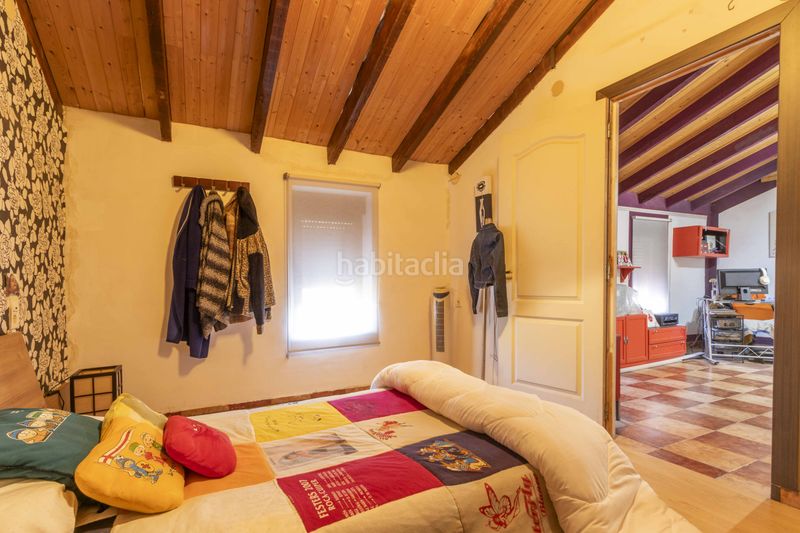 Foto f25e8648-384d-48d2-8d1a-71890ed77197. Casa amb calefacció a Meliana