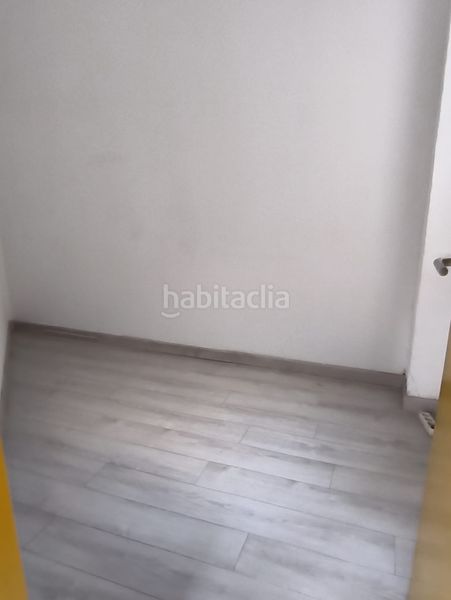 Foto 6476bd2f-bc05-42ad-8c76-8507e81bf277. Alquiler local comercial  en alquiler en el centro ideal para emprender en Foios
