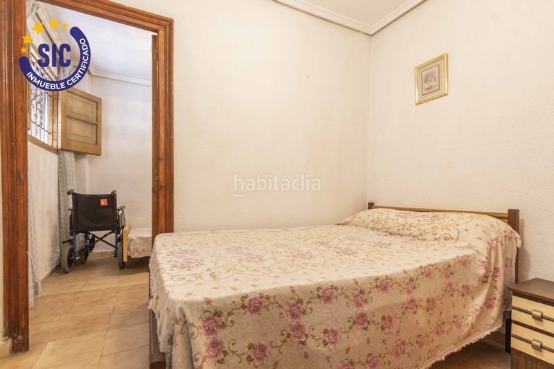 Foto 3a91e876-91be-4856-8ea1-9696f4a22724. Casa adossada a Moncada