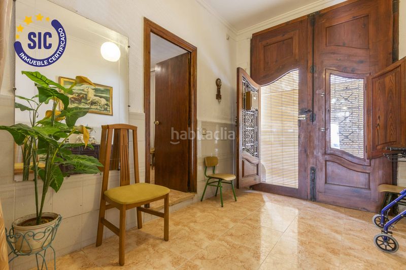 Foto 58352b19-55d1-49a7-bbfa-8bc99a600e64. Casa adossada a Moncada