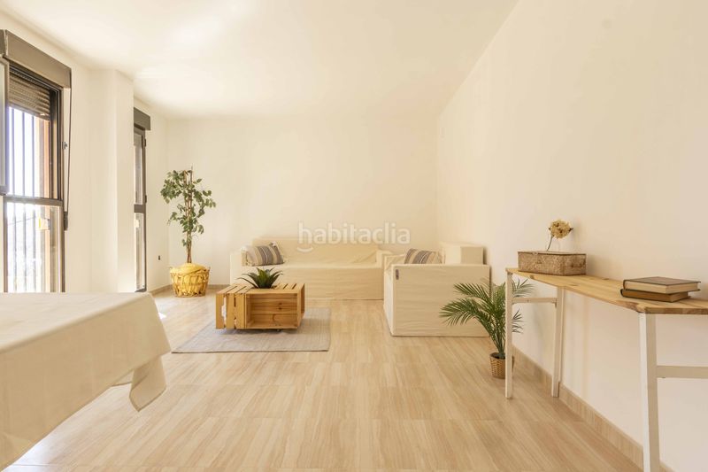 Foto fe36d51d-78f6-4a60-9b60-ba97febcb0b5. Pis amb aparcament a Serra