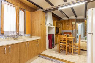 Casa a schiera in Teresa. Casa de pueblo de 3 habitaciones con terraza en el centro de ter