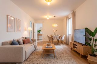 Flat in Catarroja. Piso de 3 habitaciones con balcón en la zona de catarroja