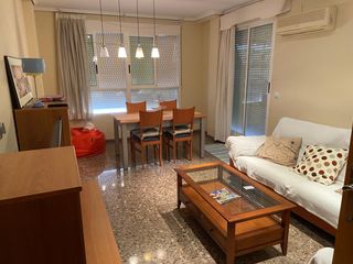 Location Appartement à Las Islas. Se ofrece magnífico piso en alquiler situado en una de las zonas