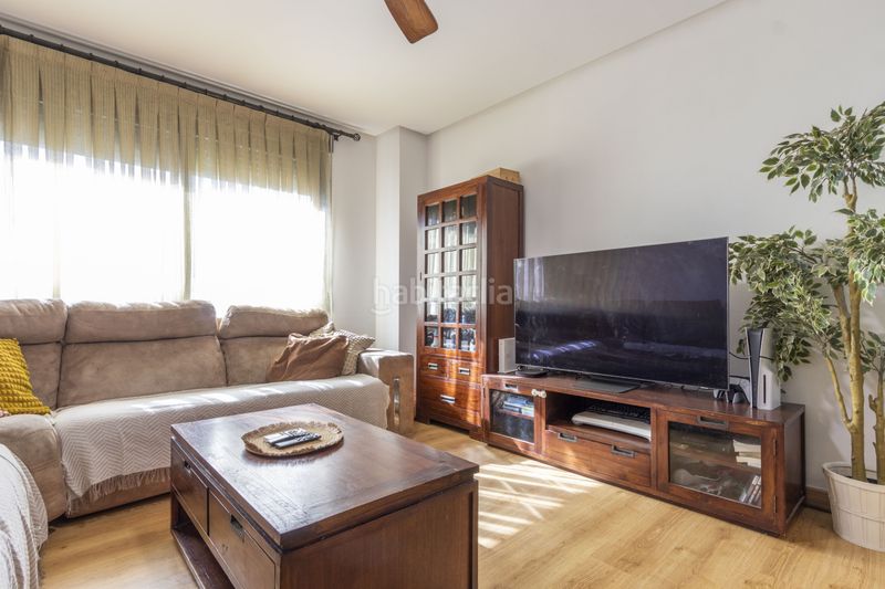 Foto f98d12e7-f75a-4226-8556-0c33e5144127. Pis amb calefacció aparcament piscina a Museros