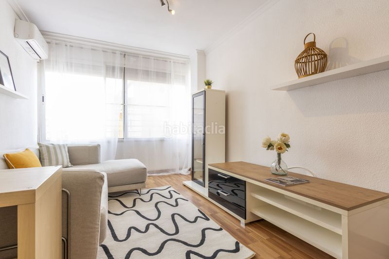 Foto 22402b15-3b6e-4606-8484-bb2261a71ecd. Pis a Foios