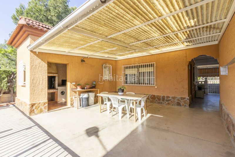 Foto 93549b77-b590-421c-812e-4a3ecbe31b14. Casa amb aparcament piscina a Urbanizaciones Llíria
