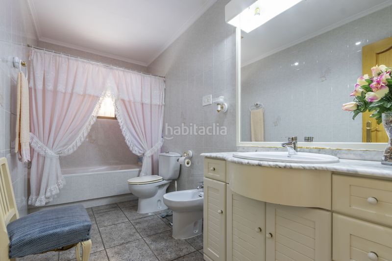 Foto c30bbd04-358a-404d-a6d1-68c9bbb6c9da. Casa amb aparcament piscina a Urbanizaciones Llíria