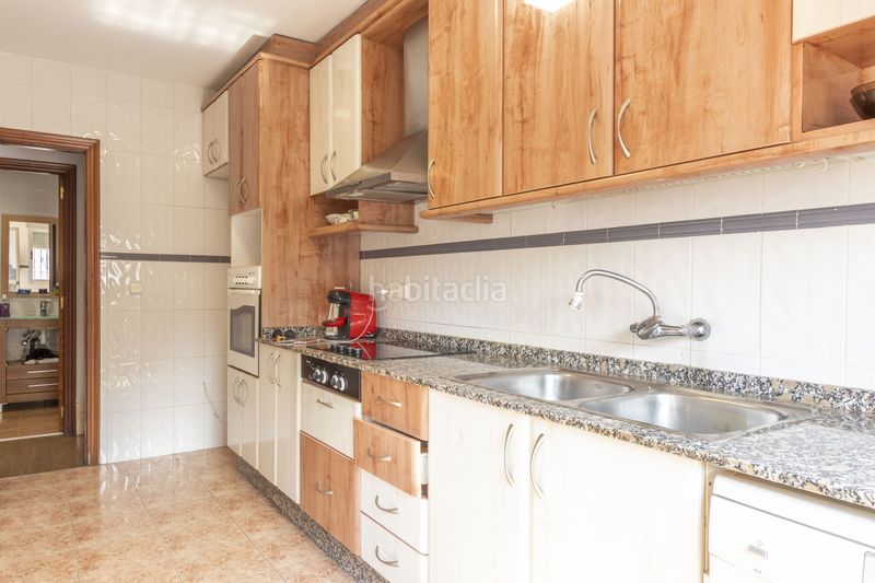 Foto 1a17958a-95e4-44b9-93c8-de634e39a821. Casa amb calefacció aparcament a Massarojos Valencia