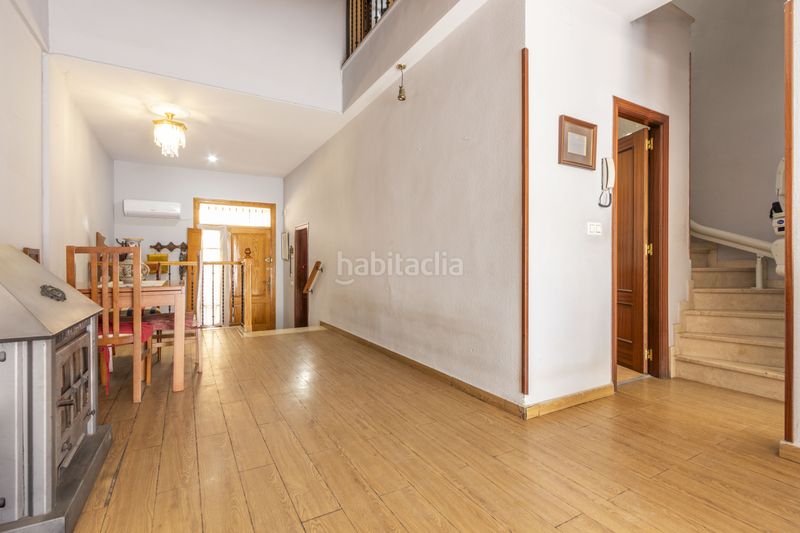Foto a720b287-5ccf-4ea6-b7b0-712d6bef5ce9. Casa amb calefacció aparcament a Massarojos Valencia