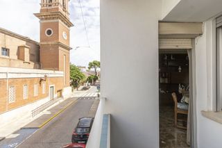 Piso en Tavernes Blanques. Piso de 4 dormitorios con gran terraza en tavernes blanques
