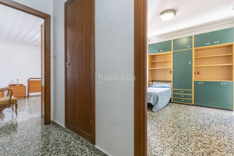 Foto bfa93e27-b54a-405a-ac19-e2e534601308. Pis a Foios