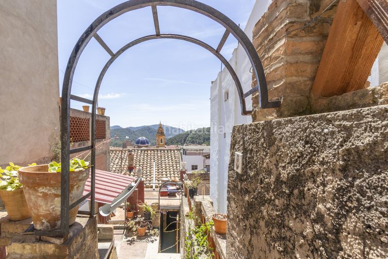 Foto 72557b97-d2c1-4275-aff2-6d5b5fba4003. Casa adossada a Serra