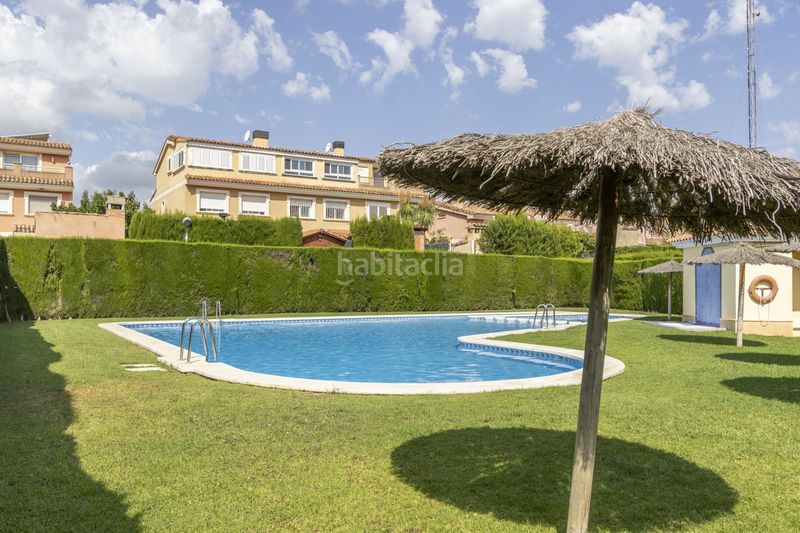 Foto 25367c5e-5763-45ef-b20c-6923eed68bef. Casa amb calefacció aparcament piscina a Moncada