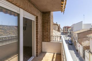 Appartamento in Almàssera. Amplia vivienda de 199 m en el centro de almàssera con grandes e