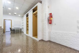 Miete Geschäftsraum in Tavernes Blanques. Local comercial de 96 m en zona de paso en tavernes blanques