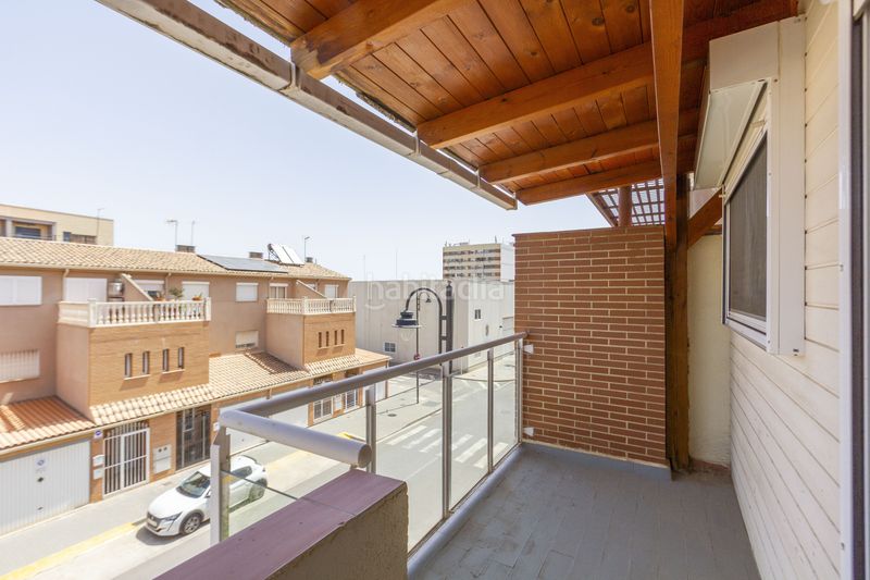 Foto e0627bcf-fee1-4fa5-98ac-d0baa23ddabc. Casa adossada amb calefacció a Museros