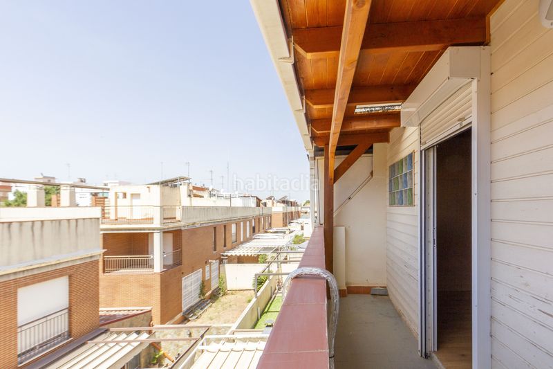 Foto efe4eeb3-e3d8-4b8f-a647-20aec99bd850. Casa adossada amb calefacció a Museros