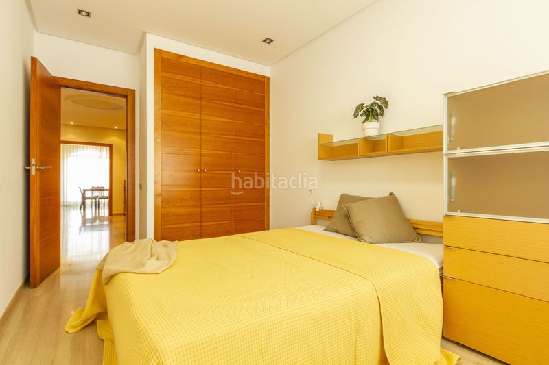 Foto 0242b028-1419-4983-a144-f910883fefcc. Casa adossada amb calefacció aparcament a Moncada