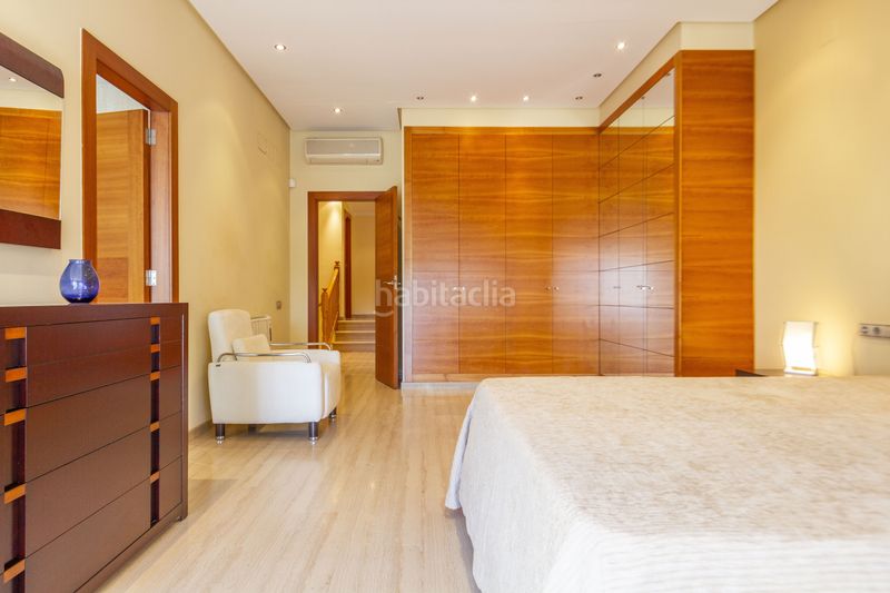 Foto e6b11c6a-e721-43cf-8436-634ec62f4b5e. Casa adossada amb calefacció aparcament a Moncada