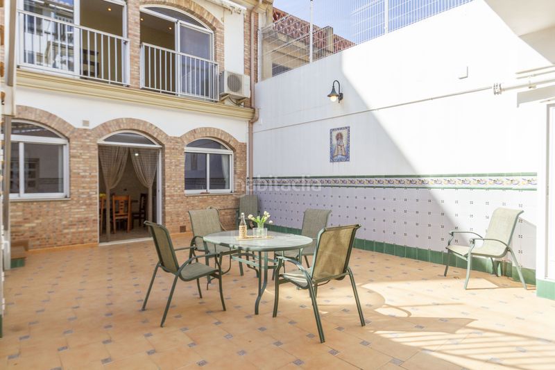 Foto ffdc3522-1a77-4b9f-a26c-92bdc7ccfd94. Casa adossada amb calefacció aparcament a Moncada