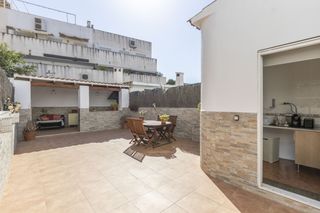 Location Maison à Vinalesa. Adosado de 3 habitaciones con patio y buhardilla en vinalesa