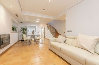 Casa in Foios. Adosado completamente reformado en foios amplitud, diseño y list